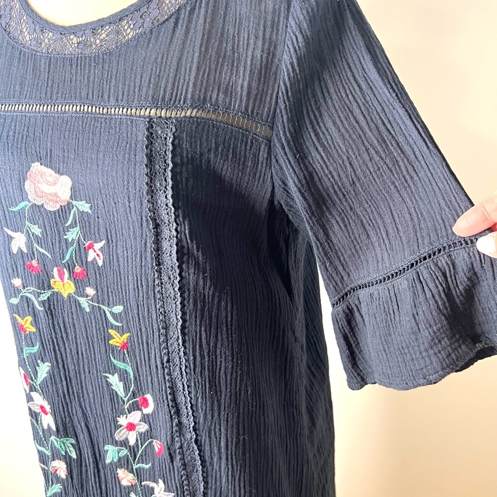 Oddi Boho Floral Embroidered Mini Dress Navy SZ M EUC - Picture 2 of 7